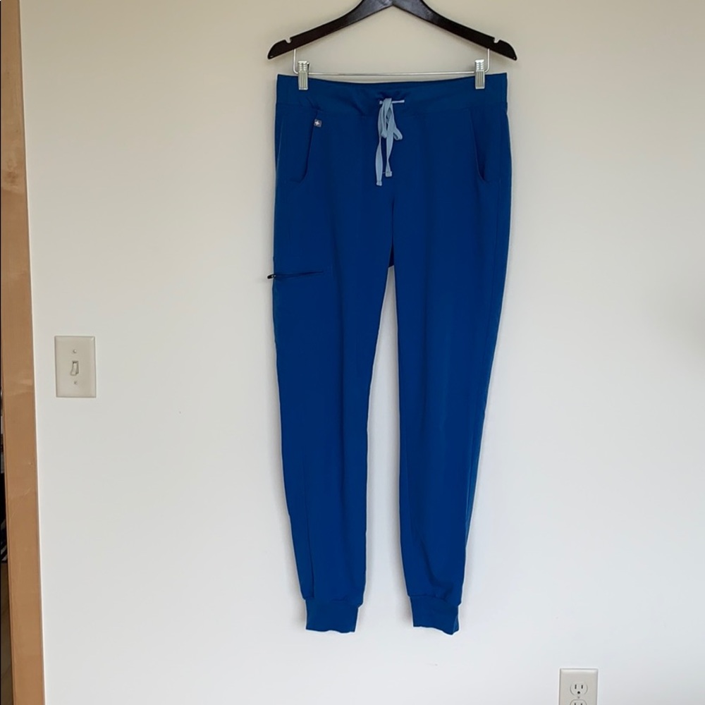 Figs Jogger style Scrubs - Excellent condition
